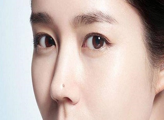 扫把眉的男人命运 婚姻忠诚脾气需多多控制