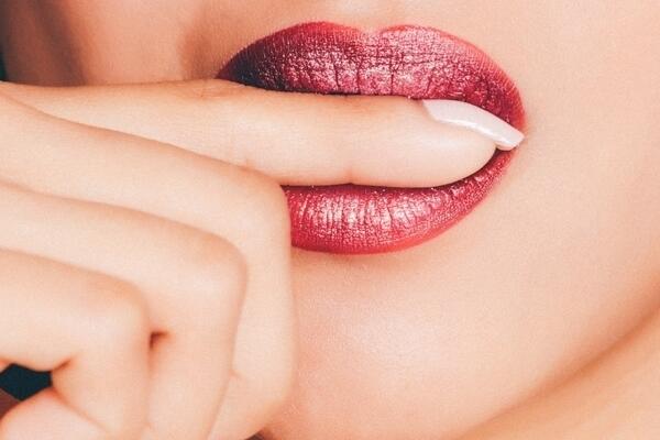 男人三角眉毛好吗 阳光自信性格刚毅